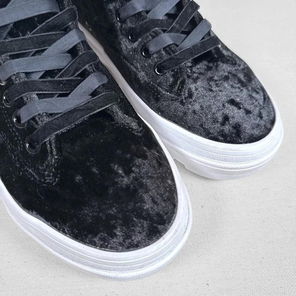 NWOT‎ VANS Sentry WC Crushed Velvet Platform Sneakers | Black | Womens | 6.5